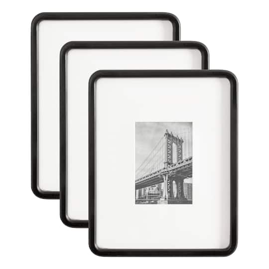 Kate and Laurel 11" x 14" Inglewood Picture Frames with 5" x 7" Mat